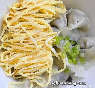 馄饨里怎么放鸡蛋