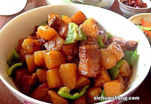 红烧肉加土豆怎么做好吃又简单