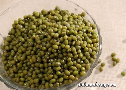 泡软的绿豆要煮多久