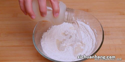 用糖和面粉炸的叫什么