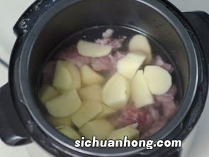 电饭煲怎么炖土豆