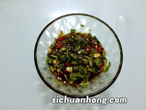 凉拌皮蛋的辣椒怎么做