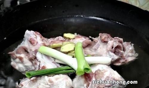 孕妇猪大骨炖什么好吃