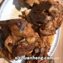 牛肉和什么和馅好吃吗