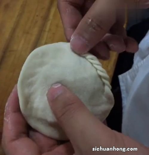 花边饺子怎么捏视频