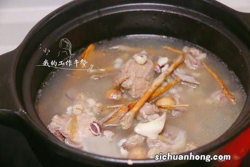 牛骨搭配什么煲汤的