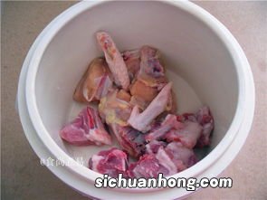 花胶海参焖排骨怎么做