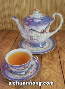 泡红茶的茶具叫什么