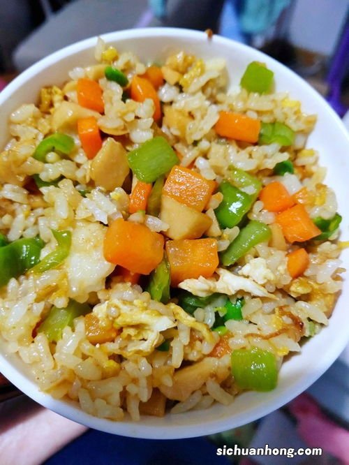 胡萝卜鸡蛋炒火腿肠怎么做好吃