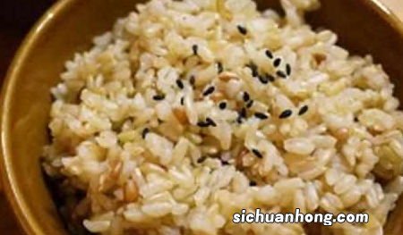 红枣蒸米饭怎么做好吃