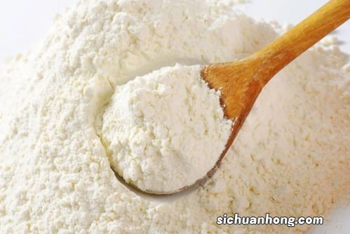 面粉里面有什么添加剂吗