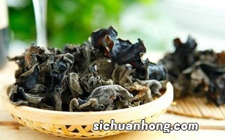 煮木耳用小火煮多久