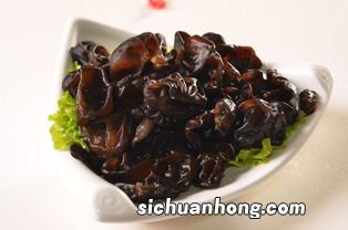 煮木耳用小火煮多久