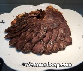 卤牛肉什么人不能吃