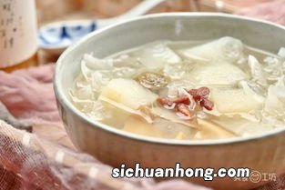 梨汤是什么颜色