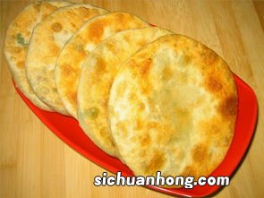 烙韭菜馅饼用什么面