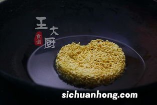 方便面加蛋怎么煮好吃吗