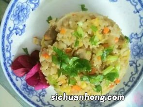 饭放到鸡蛋里面怎么做