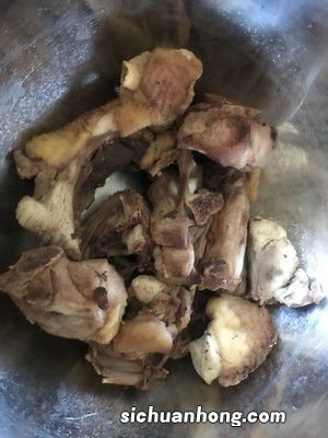 一只鹅多久炖好