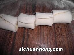 花卷里面放盐什么时候