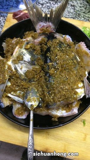 肚椒鱼头怎么做好吃