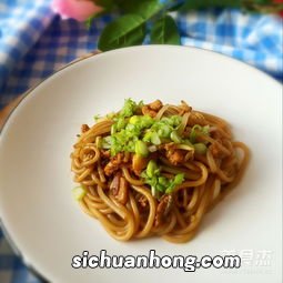 豆芽肉丝炒面怎么做