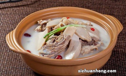 猪骨头汤熬多久