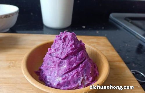 好的紫薯蒸出来什么样子