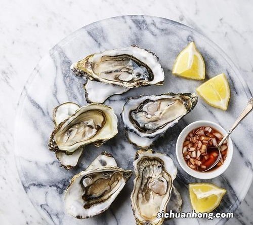 蚝不可以跟什么一起吃吗