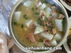 鸽子汤用什么锅炖好吃吗