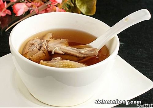 鸽子汤不宜跟什么吃