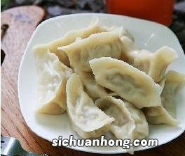袋装酸菜馅怎么包饺孑