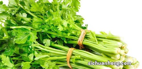 芹菜梗需要汆多久