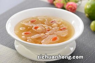 炖银耳汤用什么梨子好