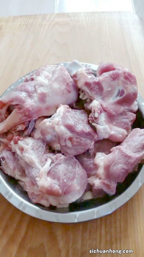 大骨头炖鱼怎么做
