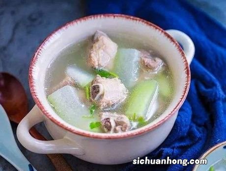 炖排骨汤什么时候加盐好