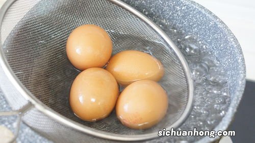 溏心蛋煮多久