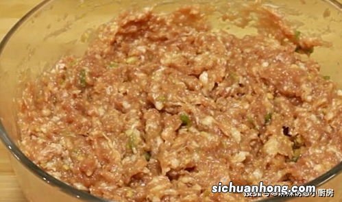 调肉馅为什么要加水