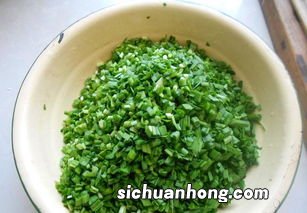 调韭菜馅放什么不变色