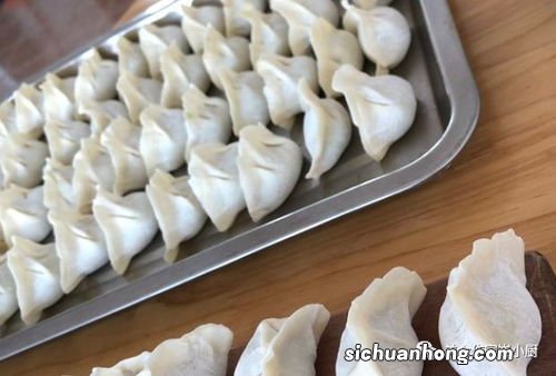 调韭菜馅放什么不变色