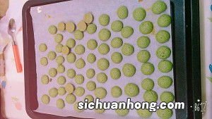 蛋清打到什么程度放糖