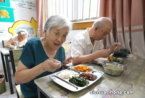 带老人去饭店吃什么好