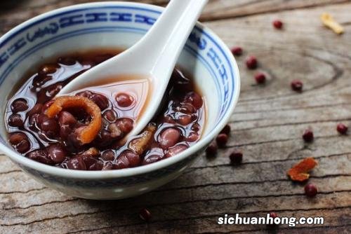 赤小豆煲汤有什么好处