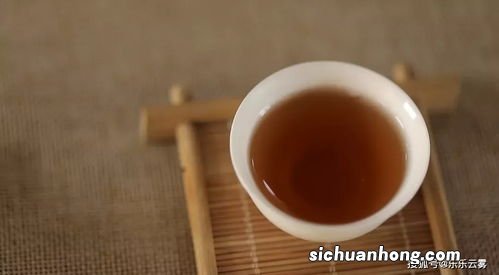 倒完茶水后做什么