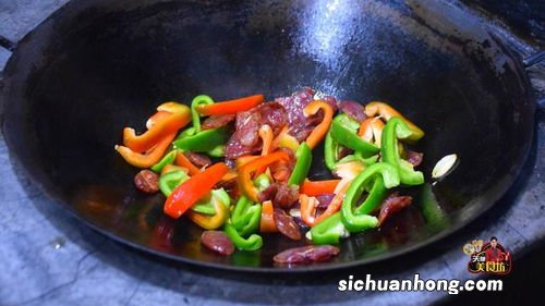 菜椒炒腊肠怎么做好吃又简单