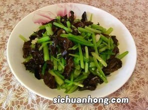 菠菜木耳怎么炒好吃