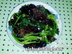 菠菜木耳怎么炒好吃