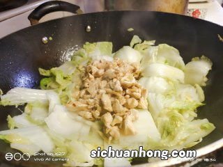 宝宝鸡肉和白菜怎么做