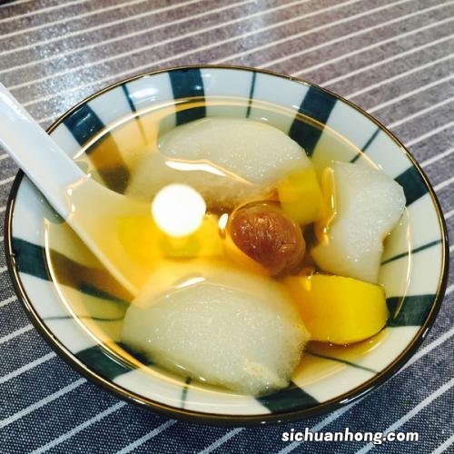 冰糖熬梨水起什么作用
